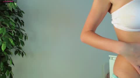 Trixie Taylor online show from October 26, 2025, 12:22 pm