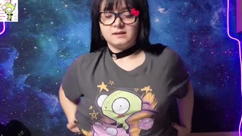 trixiedoescamcam online show from April 21, 2026, 2:51 am