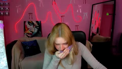 Trixy online show from March 26, 2026, 6:52 am