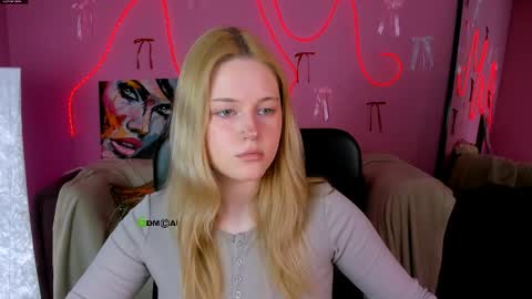 Trixy online show from April 3, 2026, 12:36 pm