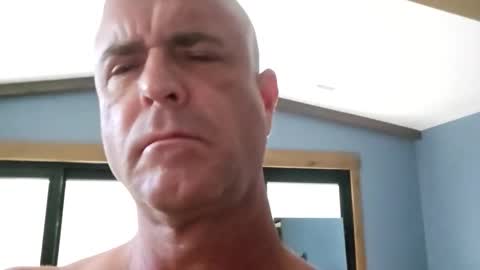 trojanswingers online show from May 31, 2026, 3:19 pm