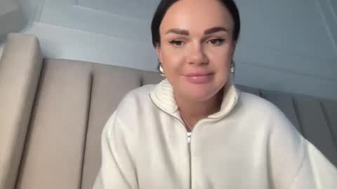 Snapshot of tromo18 chatting on February 17, 2025, 2:04 pm Victoria online show from February 17, 2025, 2:04 pm