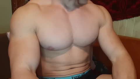 Snapshot of troncq chatting on February 26, 2025, 11:09 am Troncq online show from February 26, 2025, 11:09 am