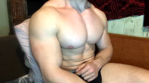 Snapshot of troncq chatting on March 3, 2025, 6:22 pm Troncq online show from March 3, 2025, 6:22 pm