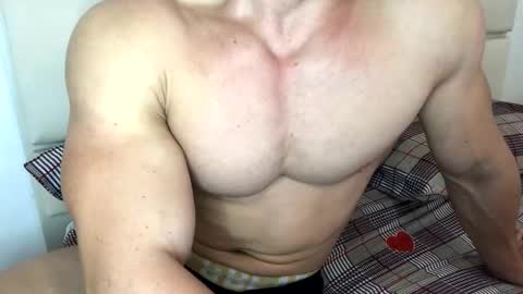 Snapshot of troncq chatting on September 9, 2025, 5:07 am Troncq online show from September 9, 2025, 5:07 am