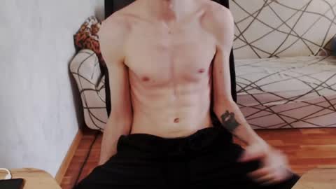 I POST MY FUCKING VIDEOS AND PICS    online show from April 5, 2026, 7:16 am