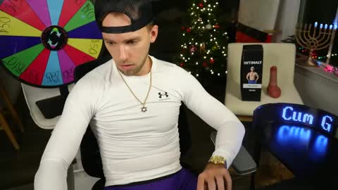 Troy Green online show from December 29, 2024, 3:54 am