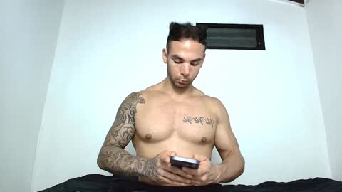 Snapshot of troy_walker7 chatting on January 5, 2025, 1:35 am sebas online show from January 5, 2025, 1:35 am