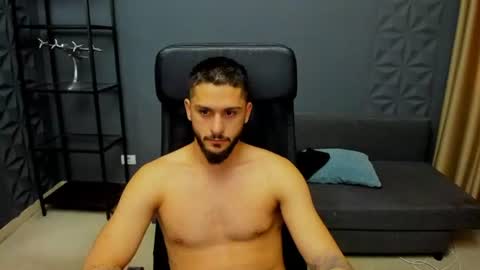 TroyWade online show from July 14, 2026, 4:50 am