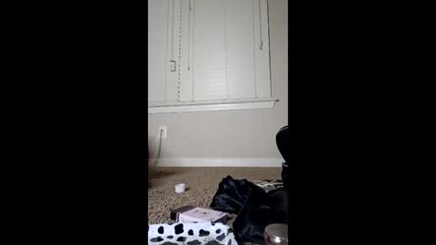 trublu2018 online show from December 5, 2025, 2:53 am