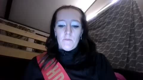 Snapshot of truckerswifetobe chatting on December 9, 2024, 12:12 am TruckersWifeToBe online show from December 9, 2024, 12:12 am