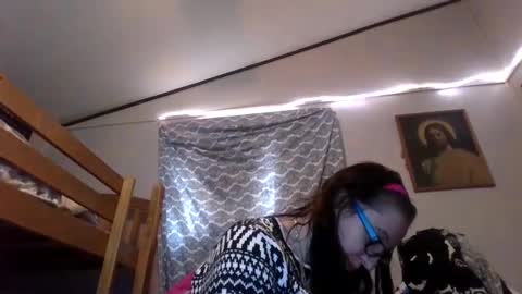 Snapshot of truckerswifetobe chatting on December 12, 2024, 3:16 pm TruckersWifeToBe online show from December 12, 2024, 3:16 pm