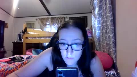 Snapshot of truckerswifetobe chatting on December 17, 2024, 7:04 pm TruckersWifeToBe online show from December 17, 2024, 7:04 pm