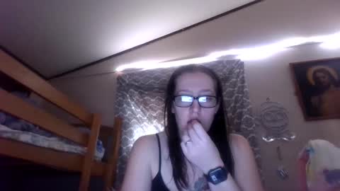 Snapshot of truckerswifetobe chatting on January 17, 2025, 8:22 pm TruckersWifeToBe online show from January 17, 2025, 8:22 pm