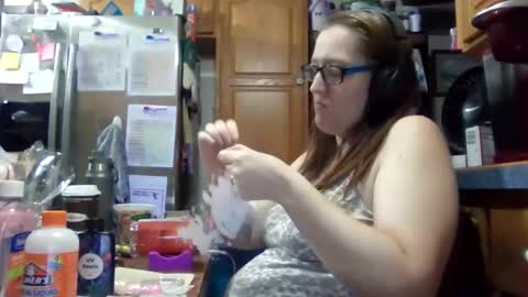 Snapshot of truckerswifetobe chatting on November 9, 2025, 5:28 am TruckersWifeToBe online show from November 9, 2025, 5:28 am