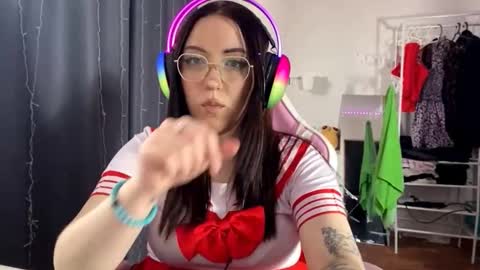 Amelia online show from October 12, 2025, 10:36 am