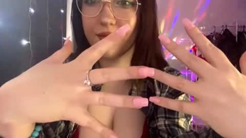 Amelia online show from October 15, 2025, 10:37 am
