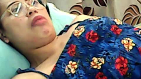 Snapshot of truefilipinabeauty chatting on October 22, 2025, 1:28 am emily online show from October 22, 2025, 1:28 am