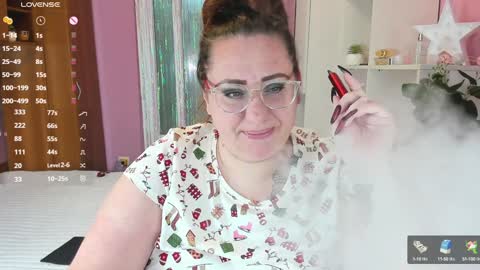 Adelle online show from December 21, 2024, 10:06 am