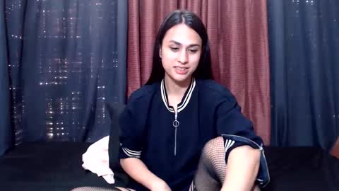 Hannah15 online show from November 25, 2025, 2:55 am