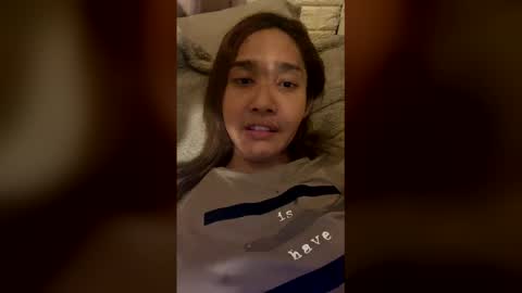 Carla online show from December 22, 2025, 7:33 pm