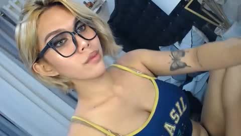 billie online show from October 5, 2025, 7:23 pm