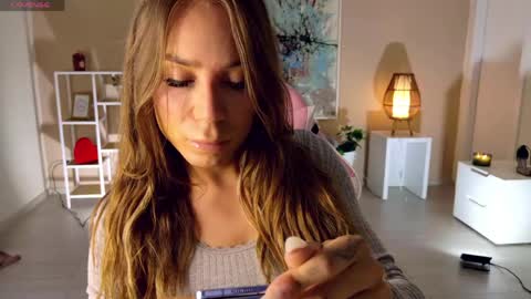 Gisele online show from May 19, 2026, 3:02 am