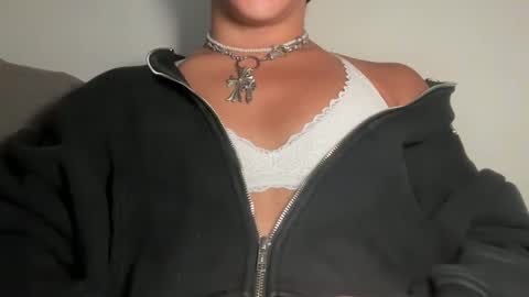 Snapshot of tsj777 chatting on November 11, 2025, 2:55 am tsj777 online show from November 11, 2025, 2:55 am