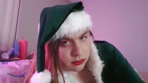 TSPhoenixEvelyn online show from December 25, 2024, 7:03 am