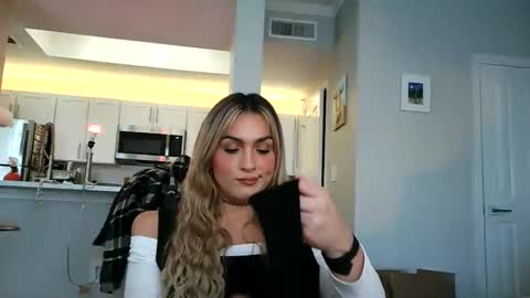 tsprinces online show from December 2, 2025, 8:04 pm