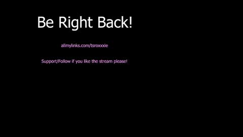Roxxxie online show from September 25, 2025, 7:50 pm