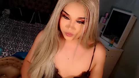 jayvie online show from October 8, 2025, 2:25 pm