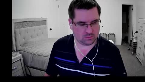 Snapshot of tstwbtsb chatting on May 1, 2026, 12:15 am tstwbtsb online show from May 1, 2026, 12:15 am