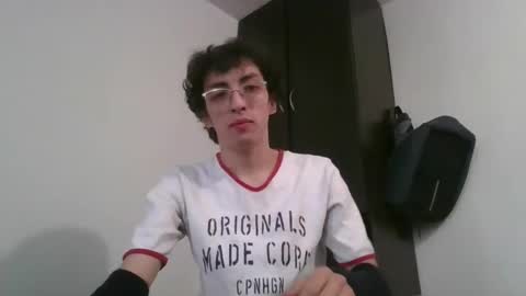 Snapshot of tsuki0308 chatting on February 12, 2025, 8:29 pm tsuki0308 online show from February 12, 2025, 8:29 pm