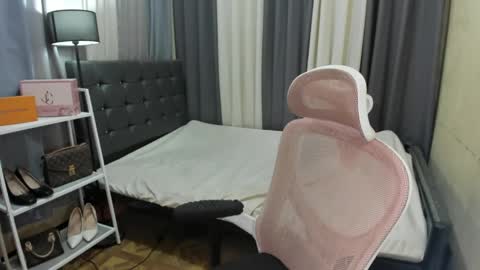 tsuncutmargauxx online show from April 19, 2026, 1:38 am