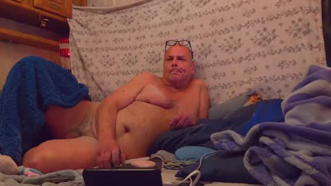 tumbafox1 online show from May 4, 2026, 1:56 am