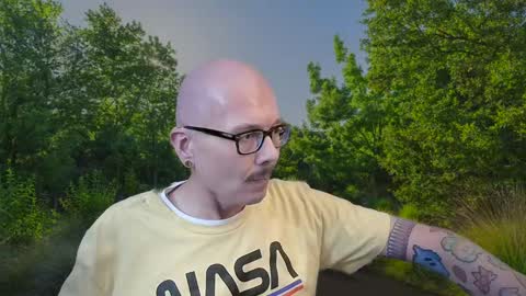 Snapshot of tumbles05 chatting on October 26, 2025, 9:10 pm tumbling through online show from October 26, 2025, 9:10 pm