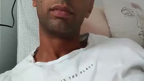 TunisienSexyGuy online show from October 2, 2025, 1:40 pm