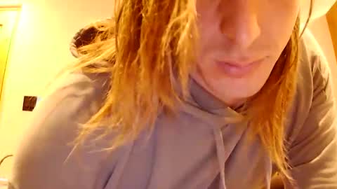 Turnmetrans online show from April 19, 2026, 2:33 am