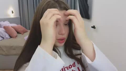 Ariana online show from March 7, 2025, 9:48 pm