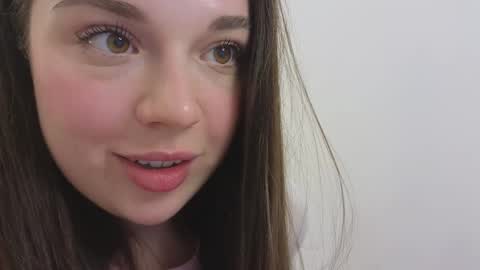 Ariana online show from March 8, 2025, 11:39 pm