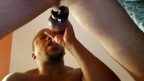 tux_97 online show from November 18, 2025, 11:58 am