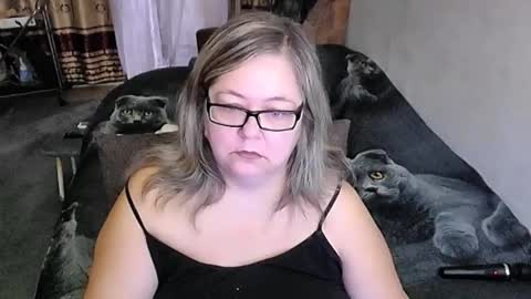 Lana online show from October 29, 2025, 12:46 am