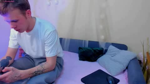 Snapshot of twelveeek chatting on February 1, 2026, 7:34 pm Angus online show from February 1, 2026, 7:34 pm