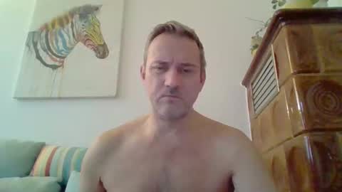 twiga72 online show from February 9, 2026, 9:46 am