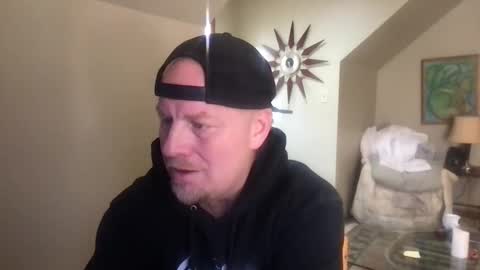 Snapshot of twiinsoul chatting on December 21, 2025, 5:42 pm twiinsoul online show from December 21, 2025, 5:42 pm