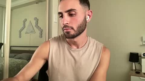 Twinkboy online show from February 18, 2025, 8:05 am