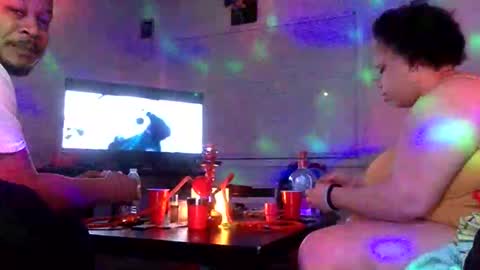 Snapshot of twinandlea chatting on January 19, 2025, 2:36 am Twin and Lea online show from January 19, 2025, 2:36 am