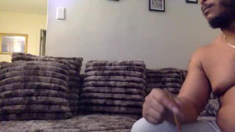 Snapshot of twinandlea chatting on February 28, 2026, 2:56 am Twin and Lea online show from February 28, 2026, 2:56 am