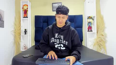 Snapshot of twink_bunny chatting on September 21, 2025, 11:23 am samu online show from September 21, 2025, 11:23 am